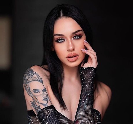 Foto di nudo di fuga di OnlyFans di Cecylia