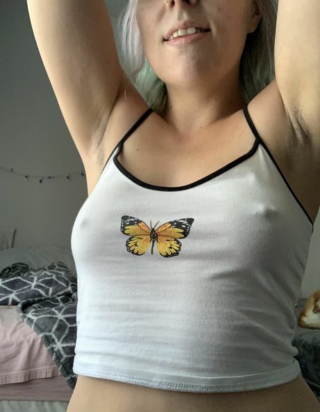 Foto di nudo di fuga di OnlyFans di Peachymaxine