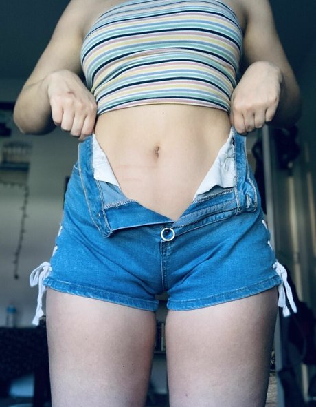 Foto di nudo di fuga di OnlyFans di Peachymaxine