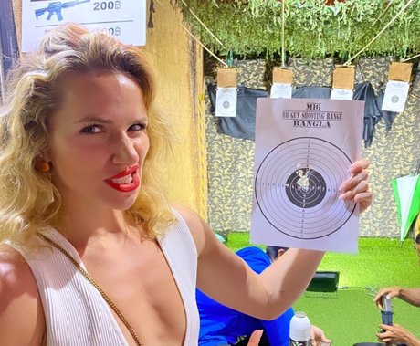 Shantel Vansanten