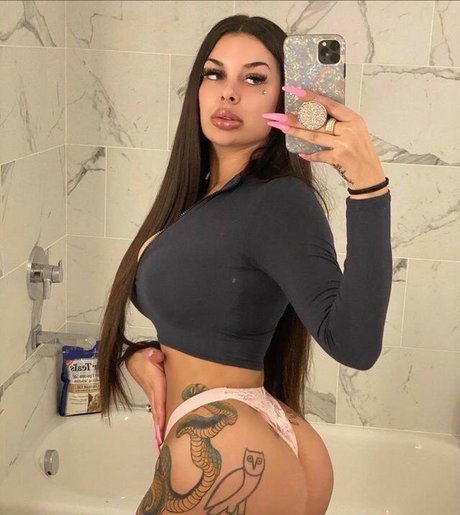 Foto di nudo di fuga di OnlyFans di The Greek Freak