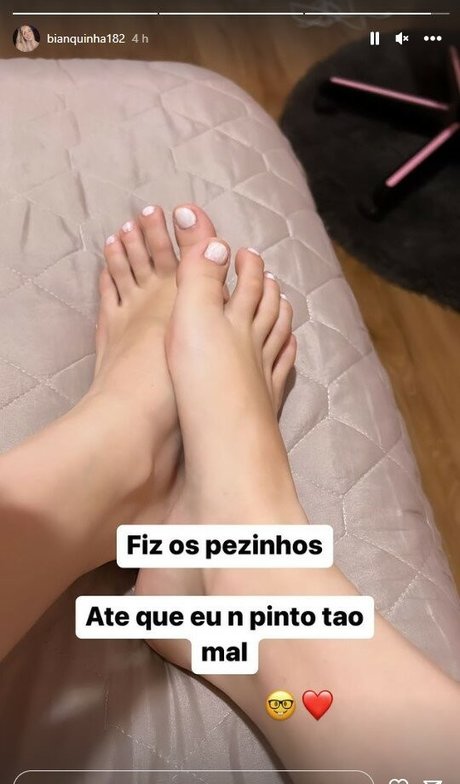 Foto di nudo di fuga di OnlyFans di Bianquinha182