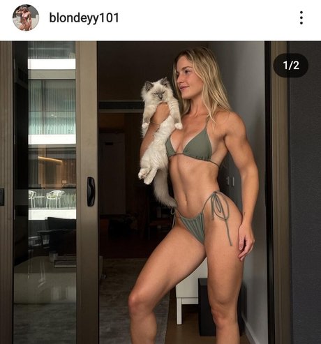 Foto di nudo di fuga di OnlyFans di Blondeyy101