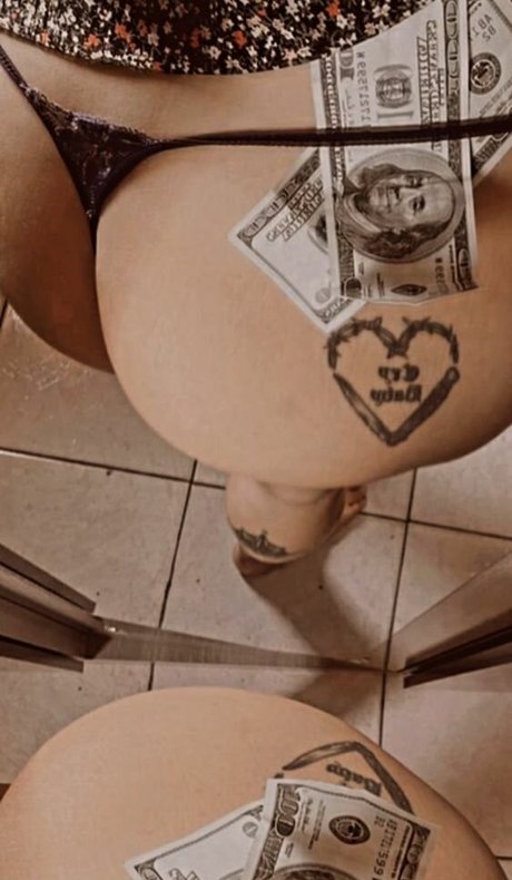 Foto di nudo di fuga di OnlyFans di Brureckless