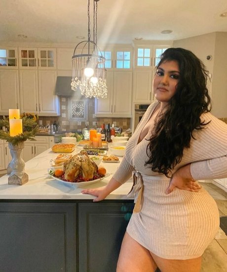 Foto di nudo di fuga di OnlyFans di Sanjana