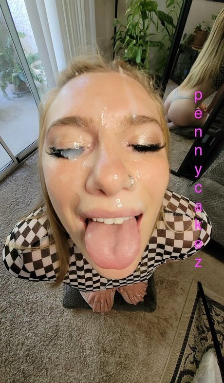 Foto di nudo di fuga di OnlyFans di Pennycakez
