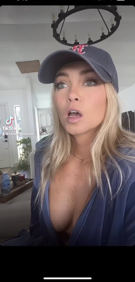 Foto di nudo di fuga di OnlyFans di Hailey Ostrom