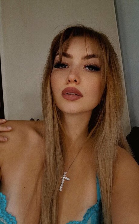 Foto di nudo di fuga di OnlyFans di Stassiapetsou