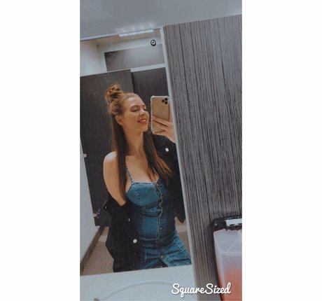 Foto di nudo di fuga di OnlyFans di Chelsea Rowlinson