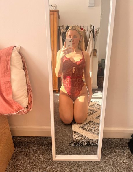 Britishgrlnextdoor