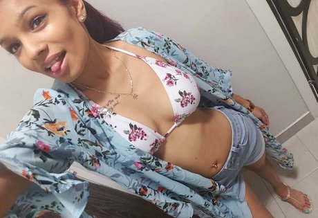 Foto di nudo di fuga di OnlyFans di Rachael Ramlochan
