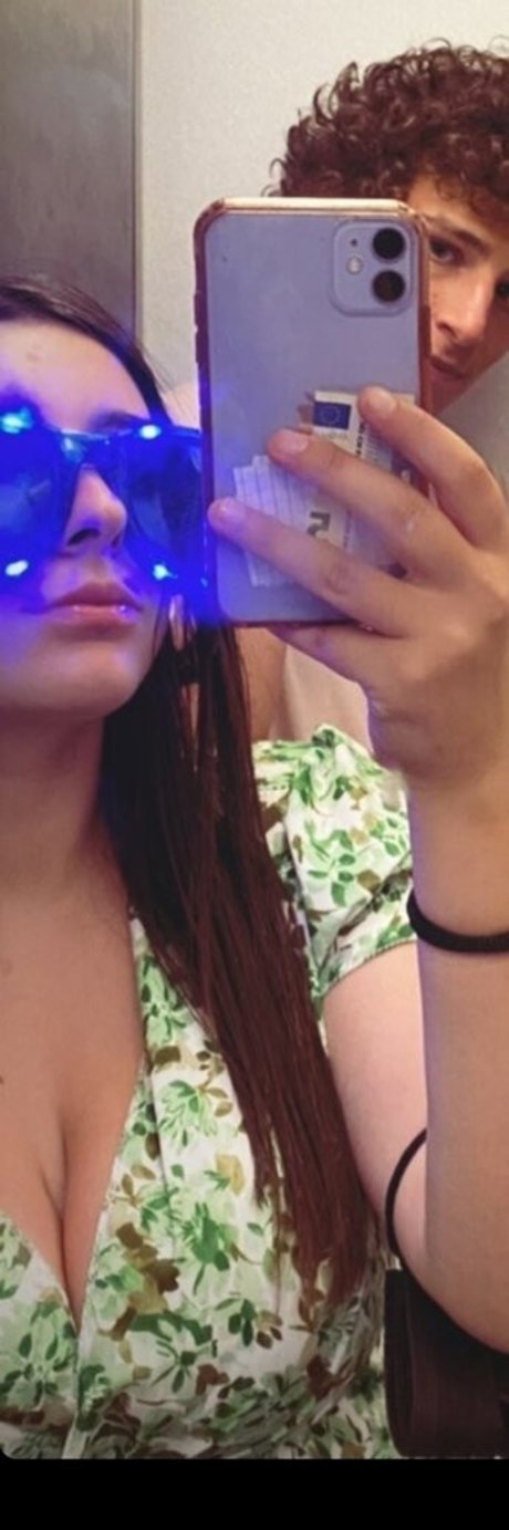 Foto di nudo di fuga di OnlyFans di Vittoriarubeo