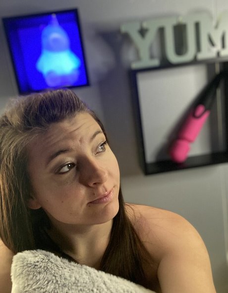 Foto di nudo di fuga di OnlyFans di Alexa Vatel