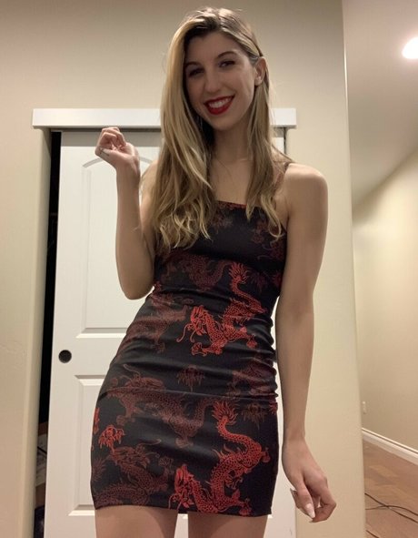 Foto di nudo di fuga di OnlyFans di Asmr Frivolousfox