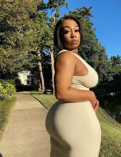 Brittneytonee