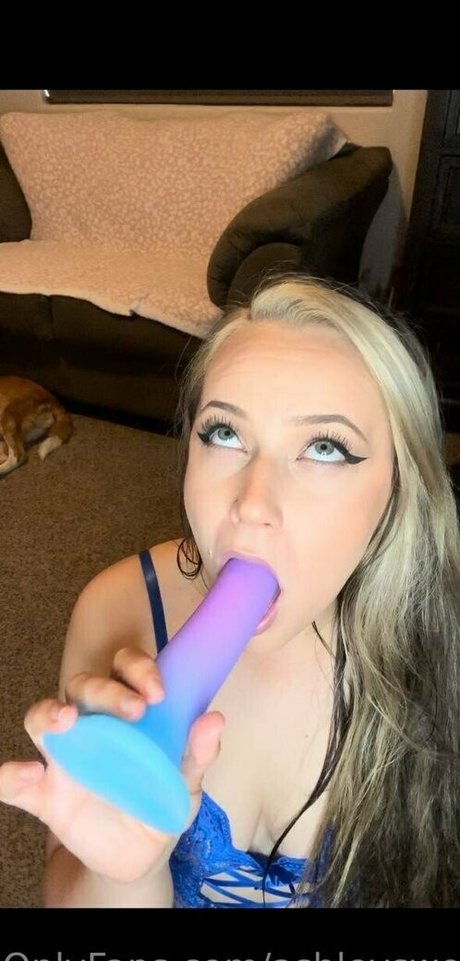 Foto di nudo di fuga di OnlyFans di Ashleysweet55