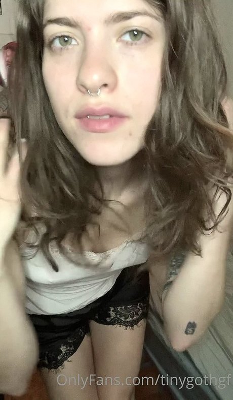 Tinygothgf
