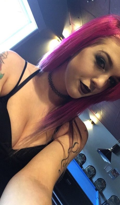 Foto di nudo di fuga di OnlyFans di Roxxi Diamond