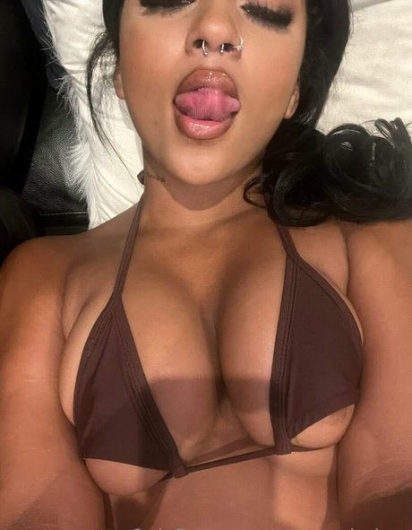 Foto di nudo di fuga di OnlyFans di Amaraababyy
