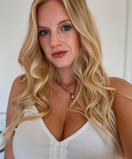 Foto di nudo di fuga di OnlyFans di Sophie