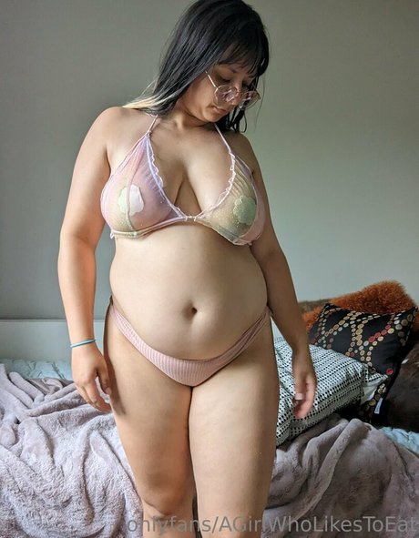 Agirlwholikestoeat