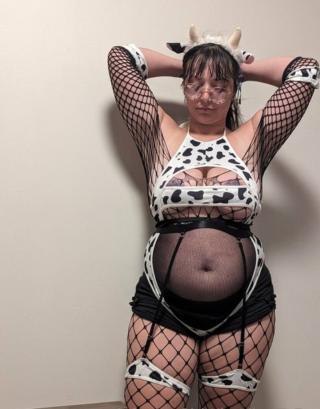 Agirlwholikestoeat