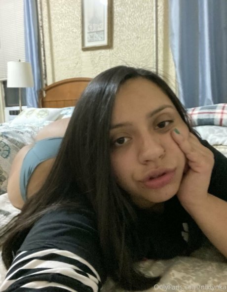 Foto di nudo di fuga di OnlyFans di Nixlynka
