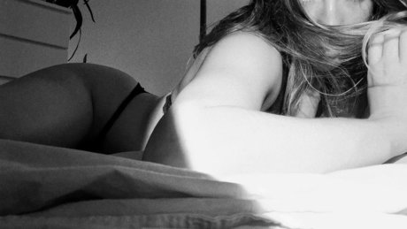 Foto di nudo di fuga di OnlyFans di Lexie Faye