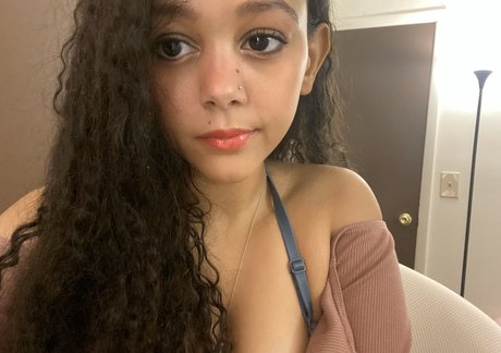 Foto di nudo di fuga di OnlyFans di Asmr Aspen