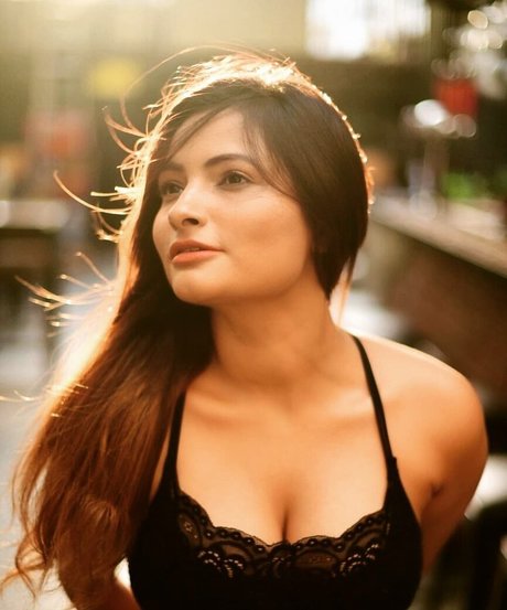Foto di nudo di fuga di OnlyFans di Desi Nri