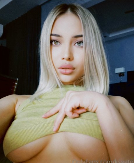 Foto di nudo di fuga di OnlyFans di Kseniya Gato