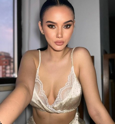 Foto di nudo di fuga di OnlyFans di Alina03m