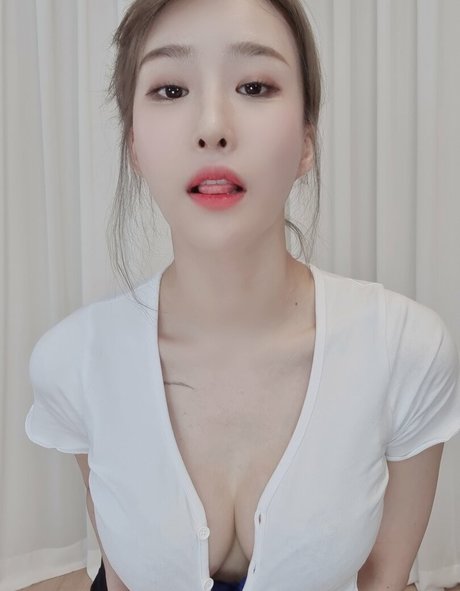 Foto di nudo di fuga di OnlyFans di Saa529