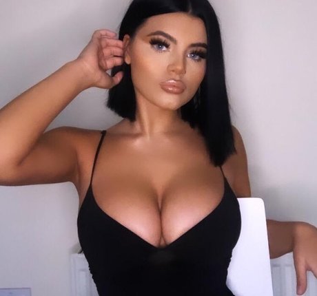 Foto di nudo di fuga di OnlyFans di Haylee Pretty