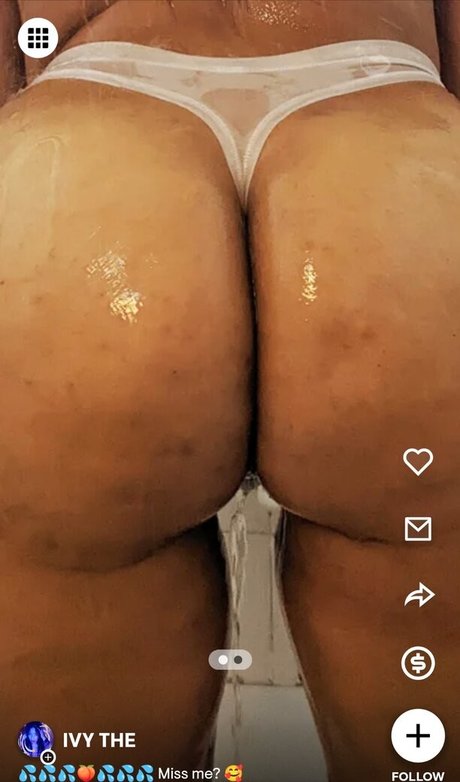Foto di nudo di fuga di OnlyFans di Ivy The Grown Ass Witch