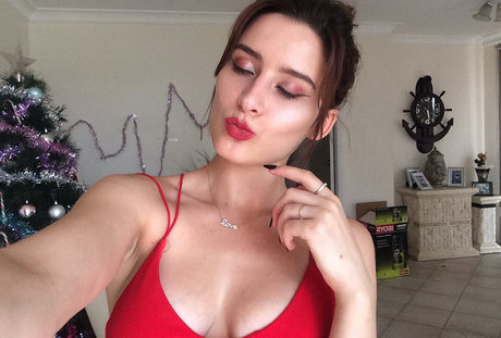 Foto di nudo di fuga di OnlyFans di Asmr With Allie