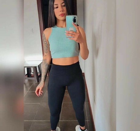 Foto di nudo di fuga di OnlyFans di Daniela Morelyscastillo