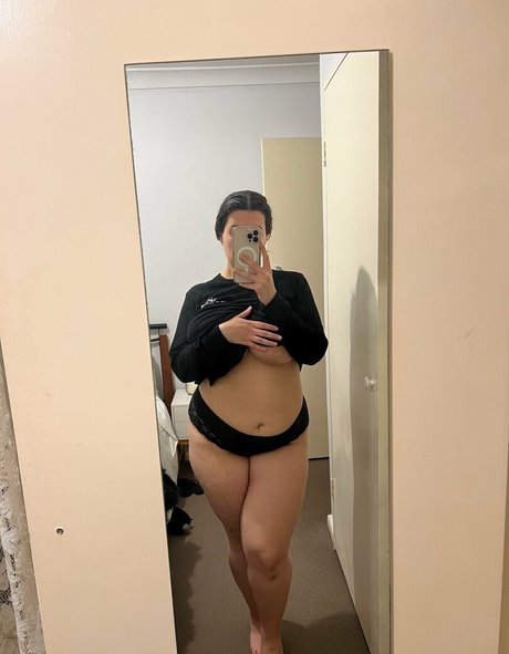 Foto di nudo di fuga di OnlyFans di Fireforyoursoul