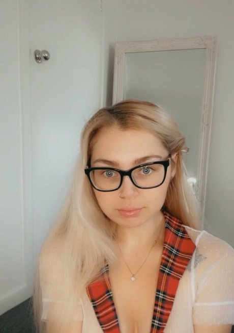 Foto di nudo di fuga di OnlyFans di Taylajayde