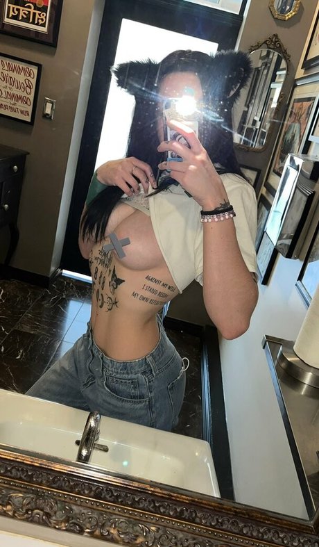 Foto di nudo di fuga di OnlyFans di Bunnialexia