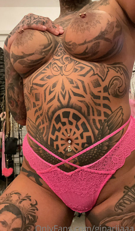 Foto di nudo di fuga di OnlyFans di Ginariiaaa