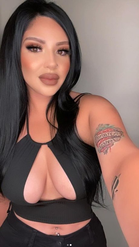 Foto di nudo di fuga di OnlyFans di Champagne Chronicles
