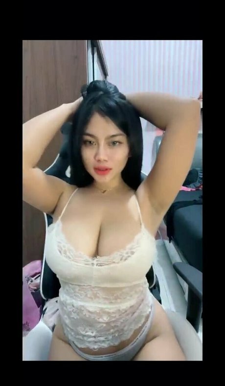Foto di nudo di fuga di OnlyFans di Baby Feriosa