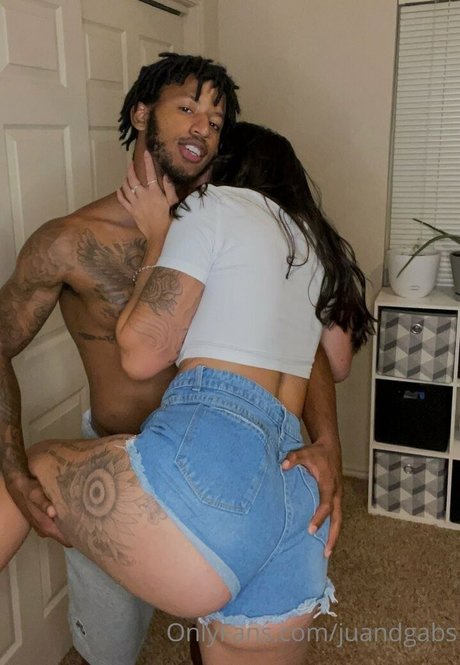 Foto di nudo di fuga di OnlyFans di Juandgabs