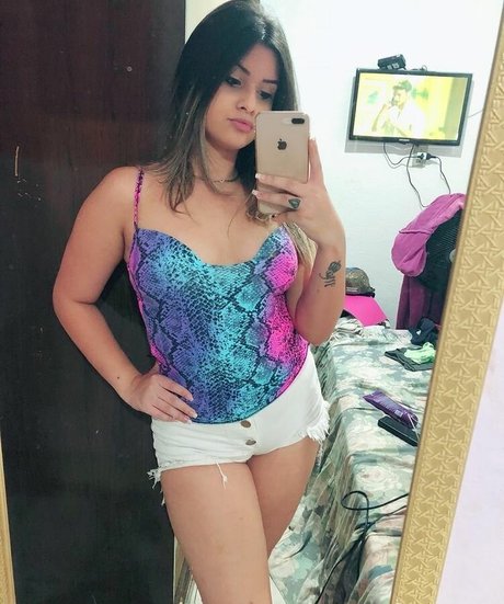 Foto di nudo di fuga di OnlyFans di Yaaasoliveira