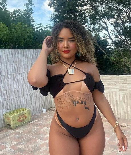 Foto di nudo di fuga di OnlyFans di Brenda Kely