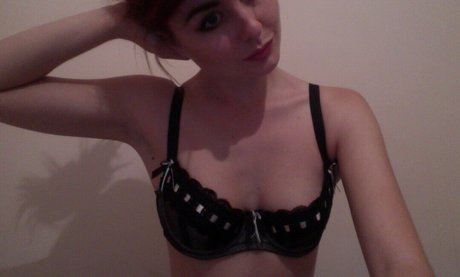 Foto di nudo di fuga di OnlyFans di Leahloveschief