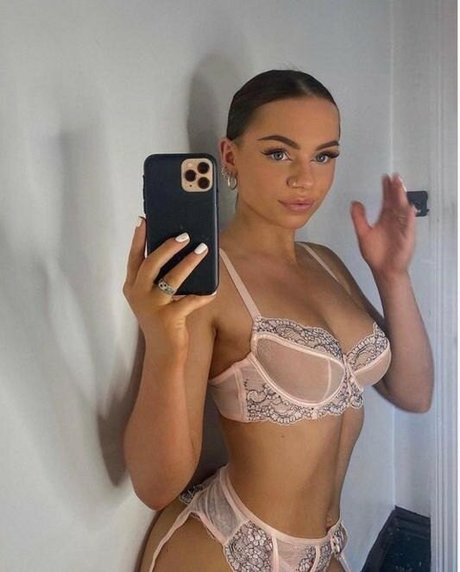 Charlottemaynard