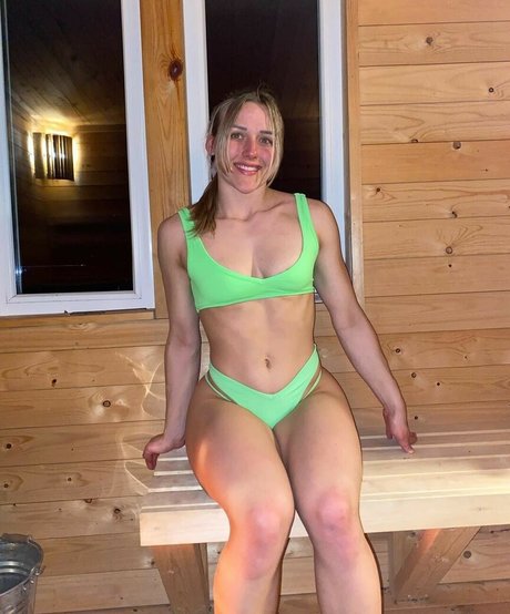 Foto di nudo di fuga di OnlyFans di Ellenvy Ajvie