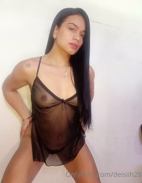 Foto di nudo di fuga di OnlyFans di Deisiih28